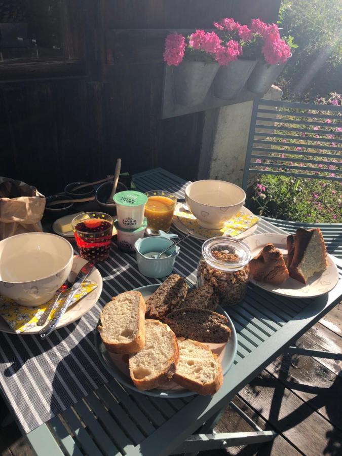 オトリュス Le Pika Bed & Breakfast エクステリア 写真